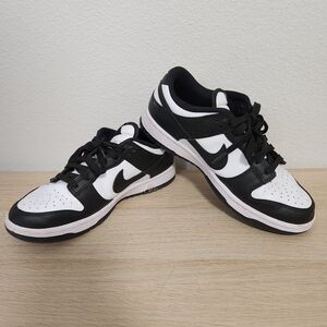 Womens Nike Dunk Low Size 8